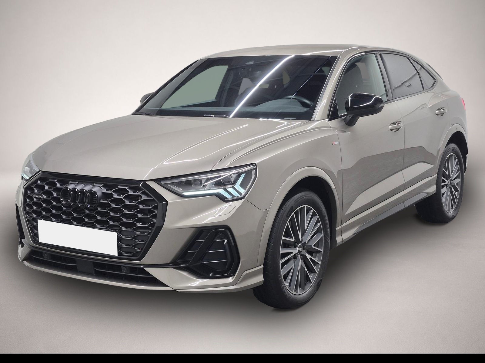 Bild 1 Audi quattro Q3 Sportback quattro S-Line Matrix/Stdhzg/Sonos