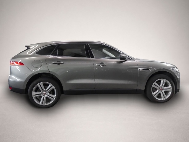 Bild 6 Jaguar F-Pace Prestige AWD 30d EU6d-T Allrad AHK-abnehm