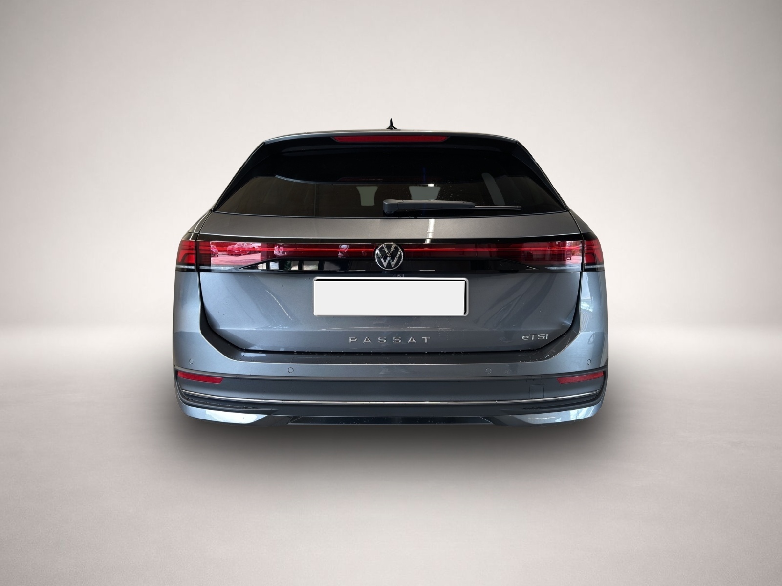 Bild 5 Volkswagen Passat Variant 1.5 eTSI DSG Business AHK 360 HU