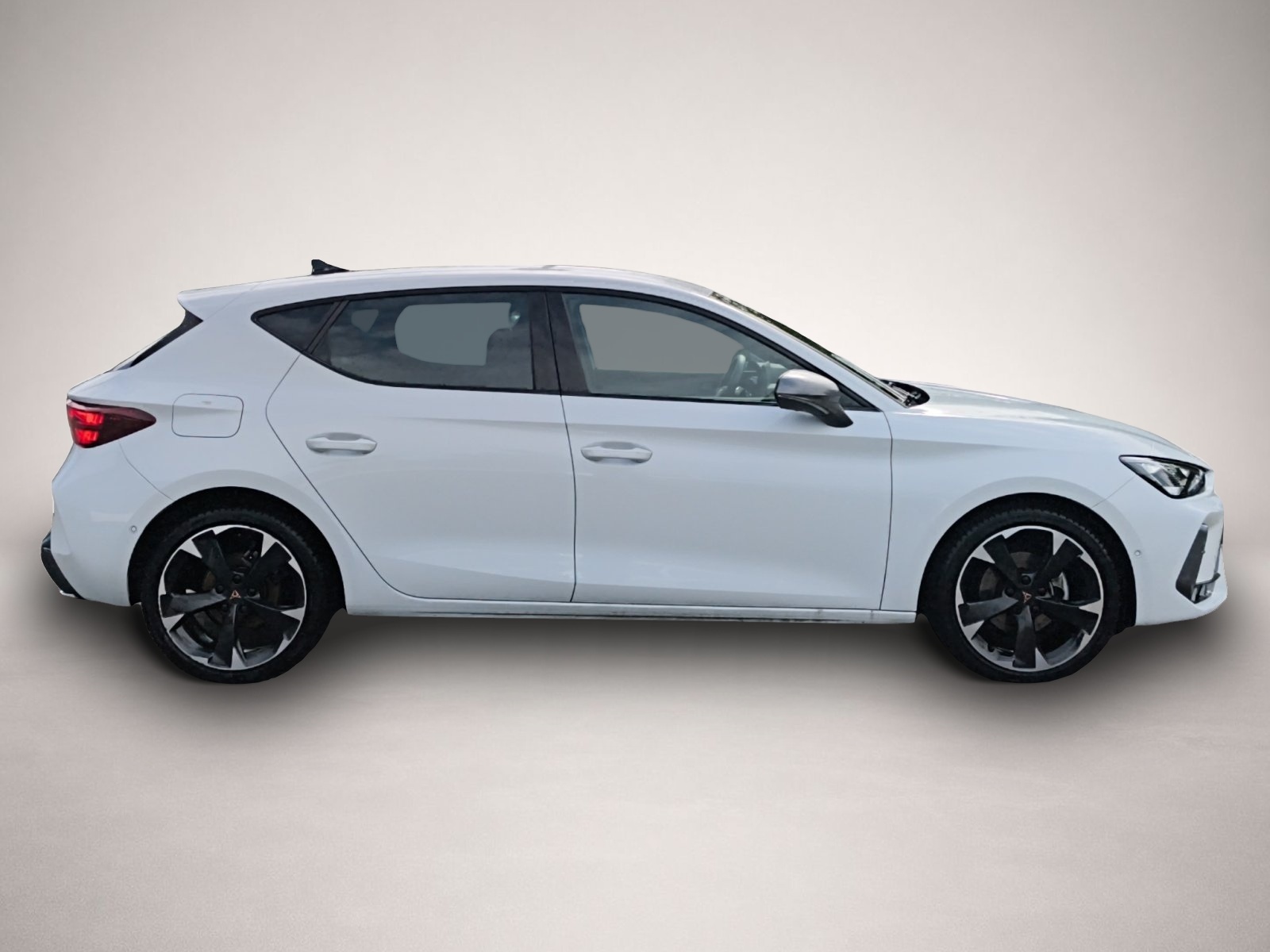 Bild 8 Cupra Leon 2.0 TDI DSG 5-J-G NAVI ACC KESSY 18LM RFK P