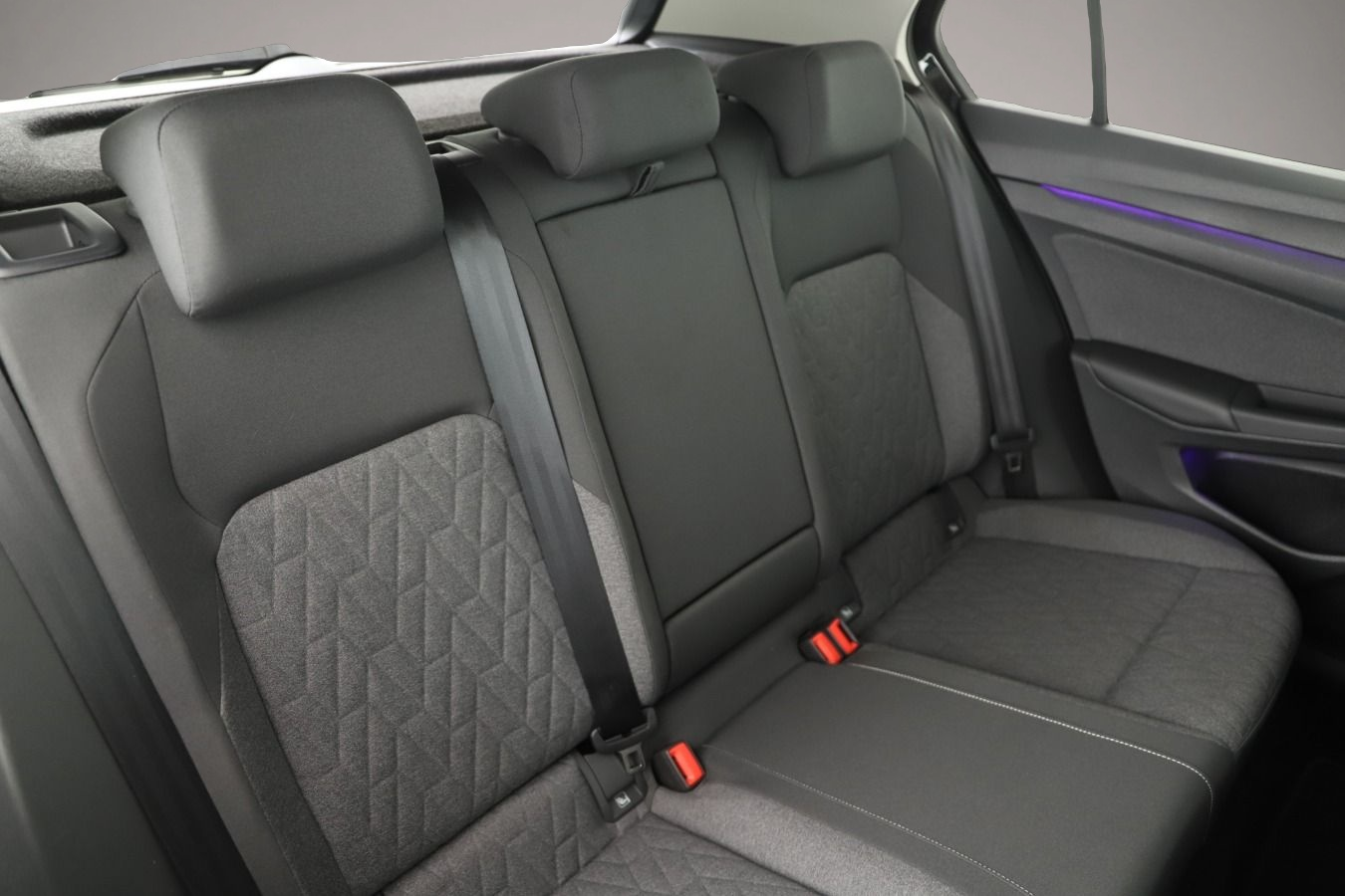 Bild 4 Volkswagen Golf 8 VIII 2.0 TDI DSG Move LED+/ACC/Kamera/App