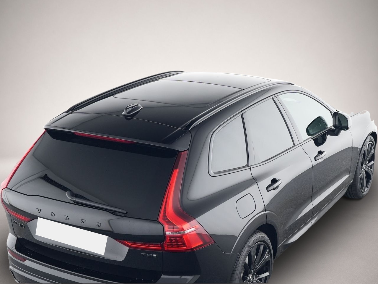 Bild 4 Volvo XC60 Plus Black Edition Recharge Plug-In Hybrid
