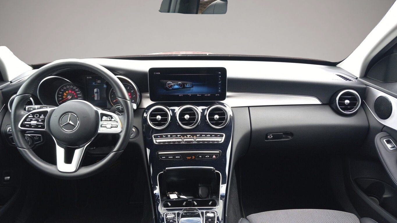 Fotografie 5 des Mercedes-Benz C 300 T Avantgarde LED Nav AHK eHk SHZ ParkP 17Z