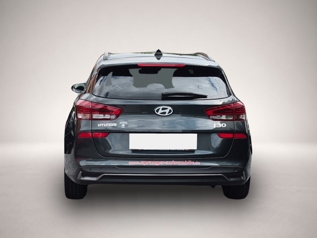 Fotografie 4 des Hyundai i30 Mild Hyb Advantage Navi LED Pano 1.5 T-GDI
