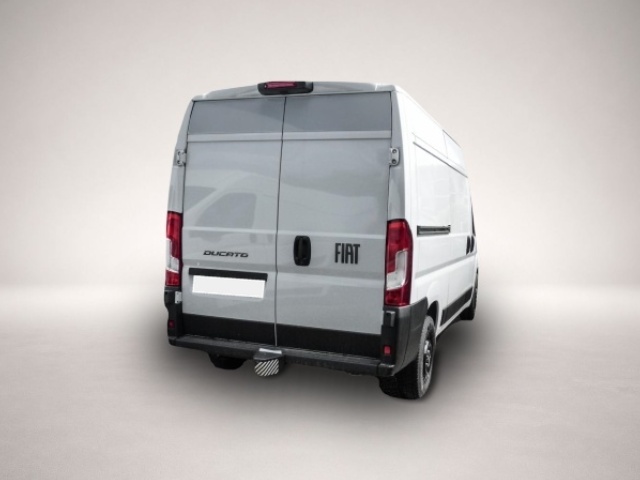 Fotografie 2 des Fiat Ducato 35 L2H2 140 Multijet Kombi Paket: Techno