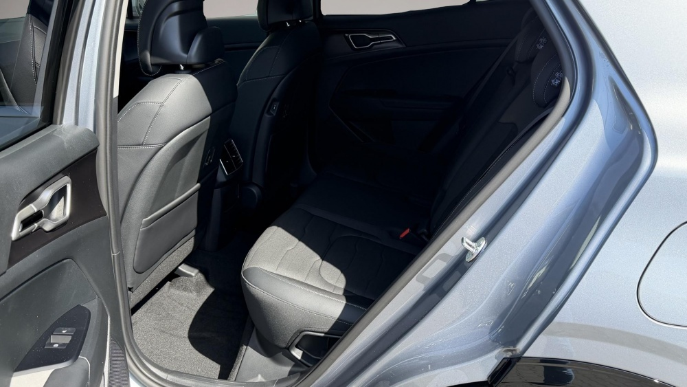 Fotografie 6 des Kia Sportage Top Spirit 1,6 T-GDI DCT7 4x4 132KW MJ27