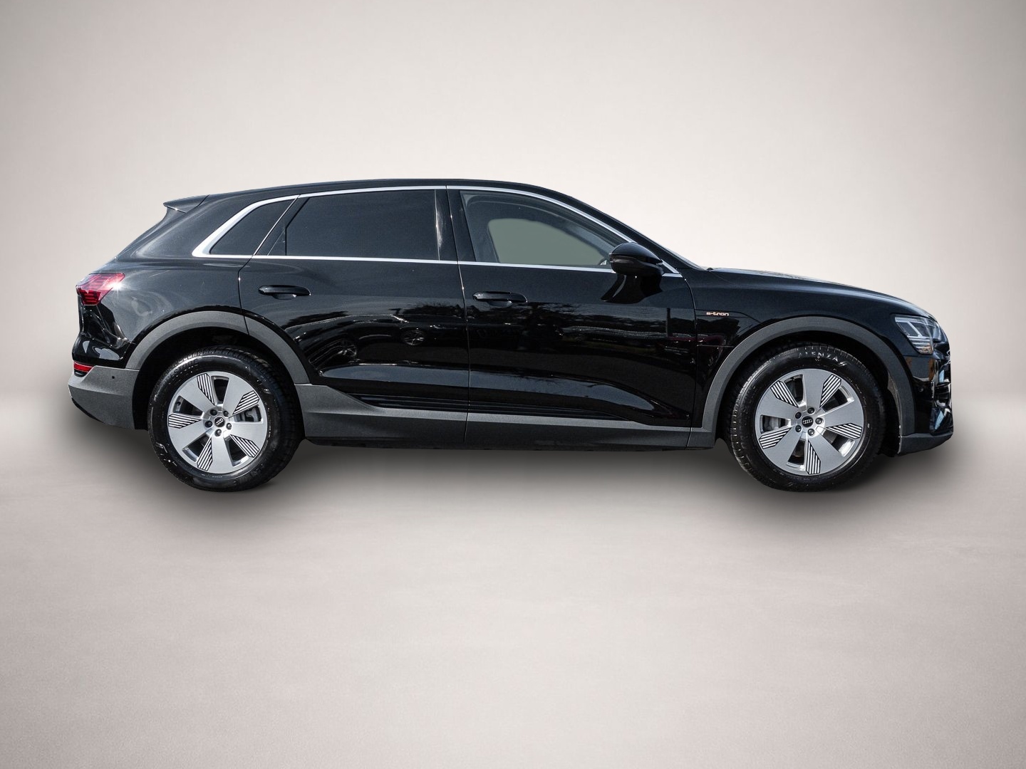 Bild 4 Audi quattro e-tron advanced 55 quattro 2xKLIMA AHK AUT KAM