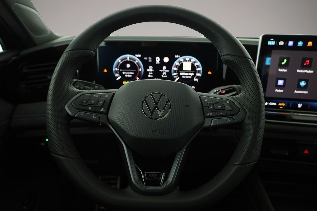 Bild 6 Volkswagen Tiguan TDI DSG 4M R-LINE Black, 20-Zoll, Pano, L