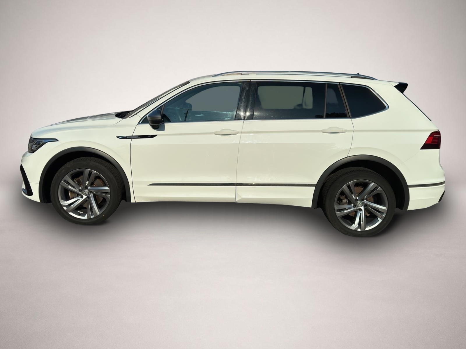 Bild 3 Volkswagen Tiguan Allspace 2.0 TSI DSG 4Mo. R-Line AHK KAME