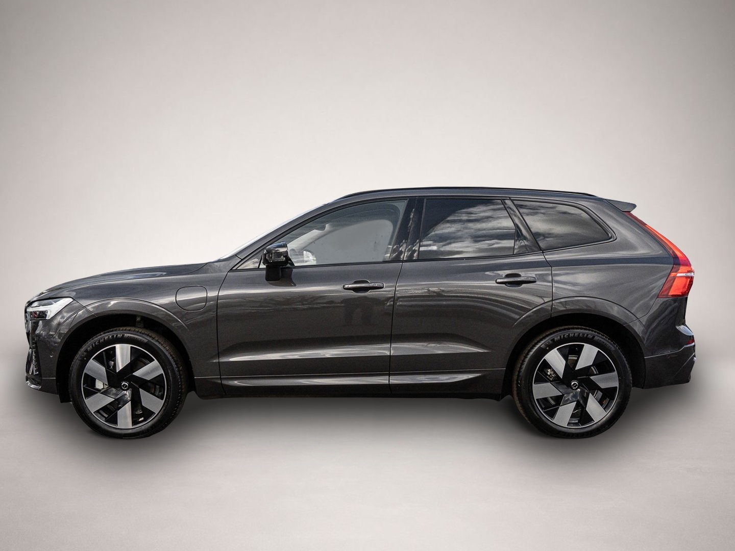 Bild 4 Volvo XC60 T8 AWD Plus Dark 360 4xSHZ ACC AUT EL.HECK