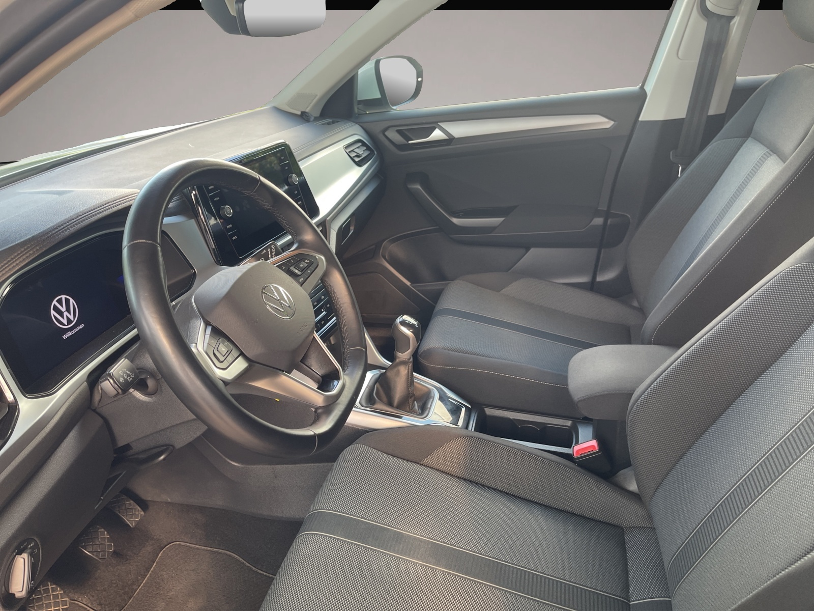 Bild 7 Volkswagen T-Roc 1.0 TSI Life LED+Navi+SHZ+Winterp.+2xKlima