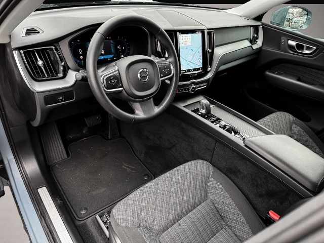 Fotografie 4 des Volvo XC60 Core 2WD StandHZG Digitales Cockpit Soundsy