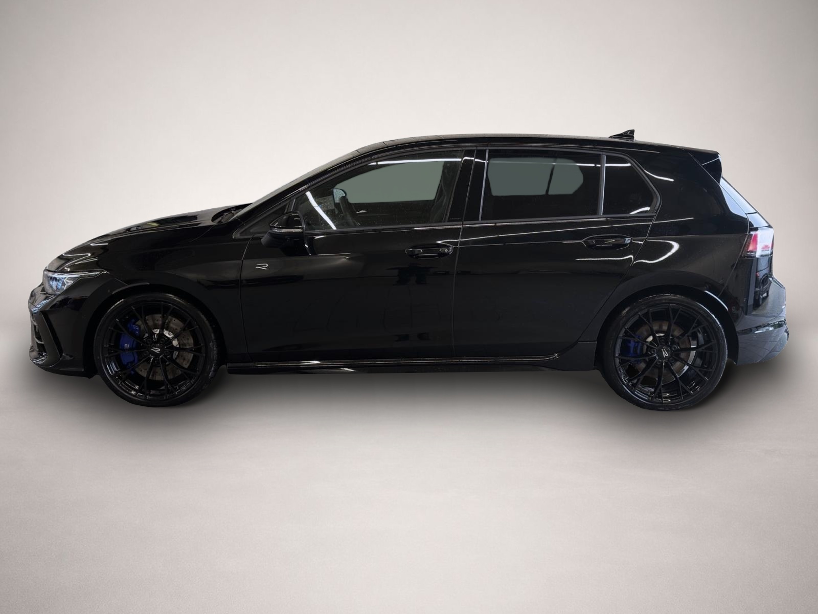 Fotografie 3 des Volkswagen Golf R 8 2.0 TSI DSG 4Mo. PANO AHK KAMERA IQ.LIG
