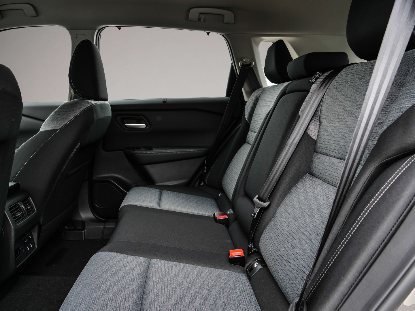 Bild 6 Nissan X-Trail Acenta 1.5 VC-T MHEV 163PS 4x2 Xtronic F