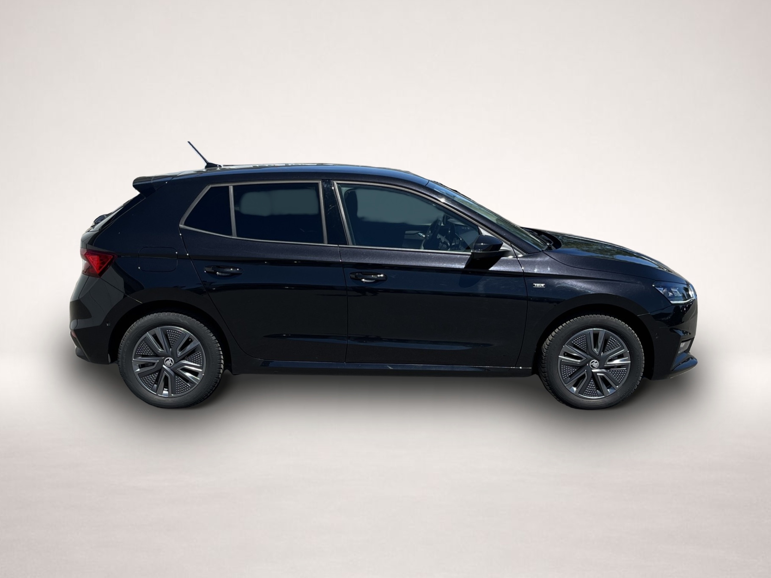 Fotografie 4 des Skoda Fabia 1.5 TSI DSG Selection Tour Navi LED RFK SH