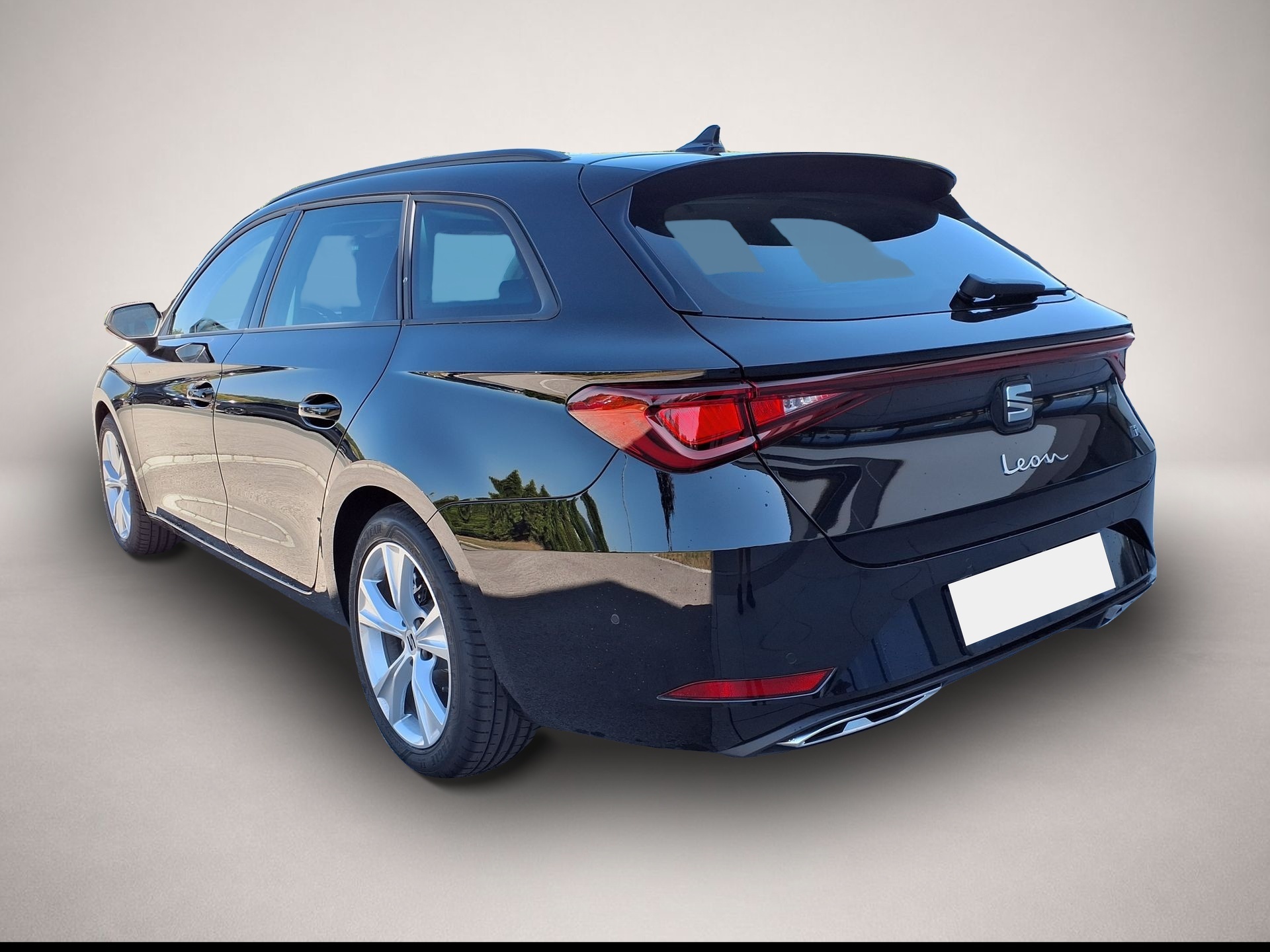 Bild 2 Seat Leon 1.5 eTSI 7-Gang-DSG