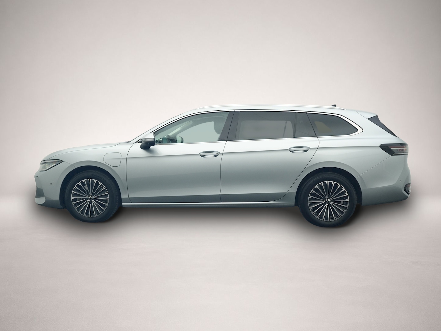 Bild 2 Volkswagen Passat Variant 1.5 TSI DSG eHybrid Elegance AHK