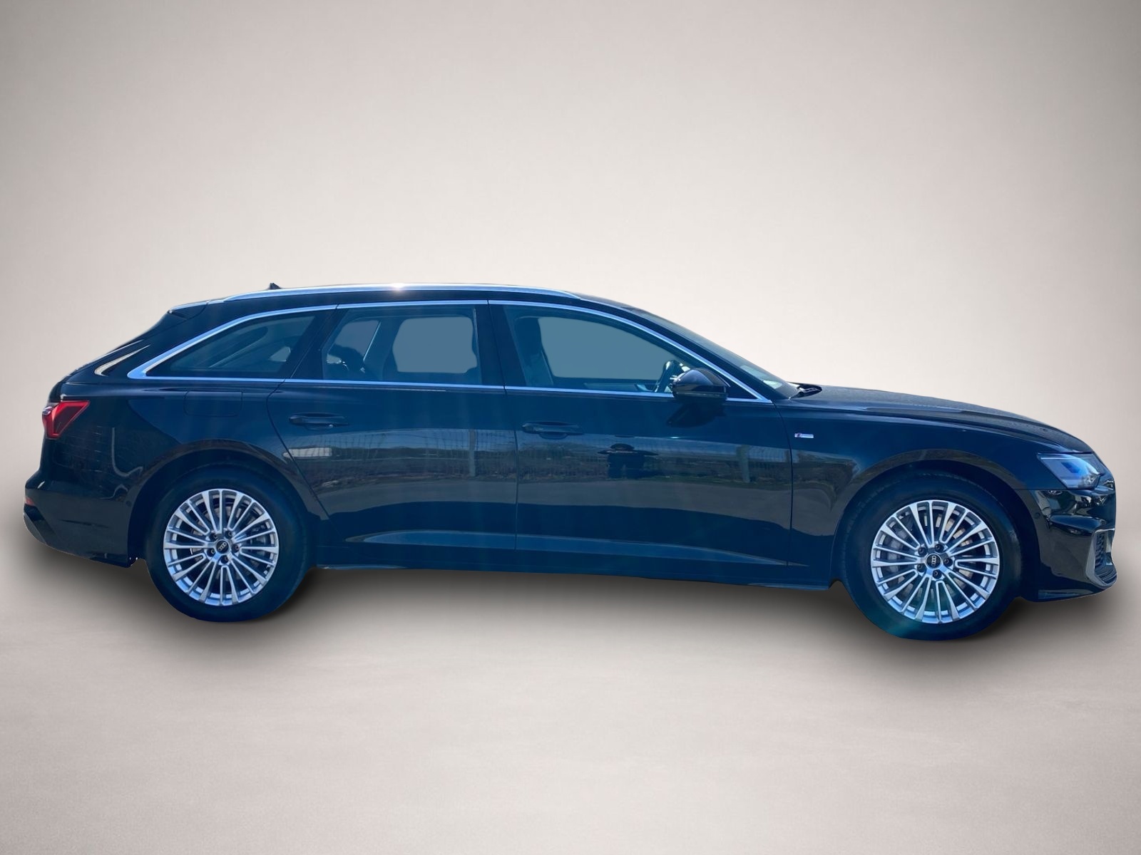 Bild 6 Audi A6 Avant 50 TFSIe qu. S-tronic design S-Line *LE