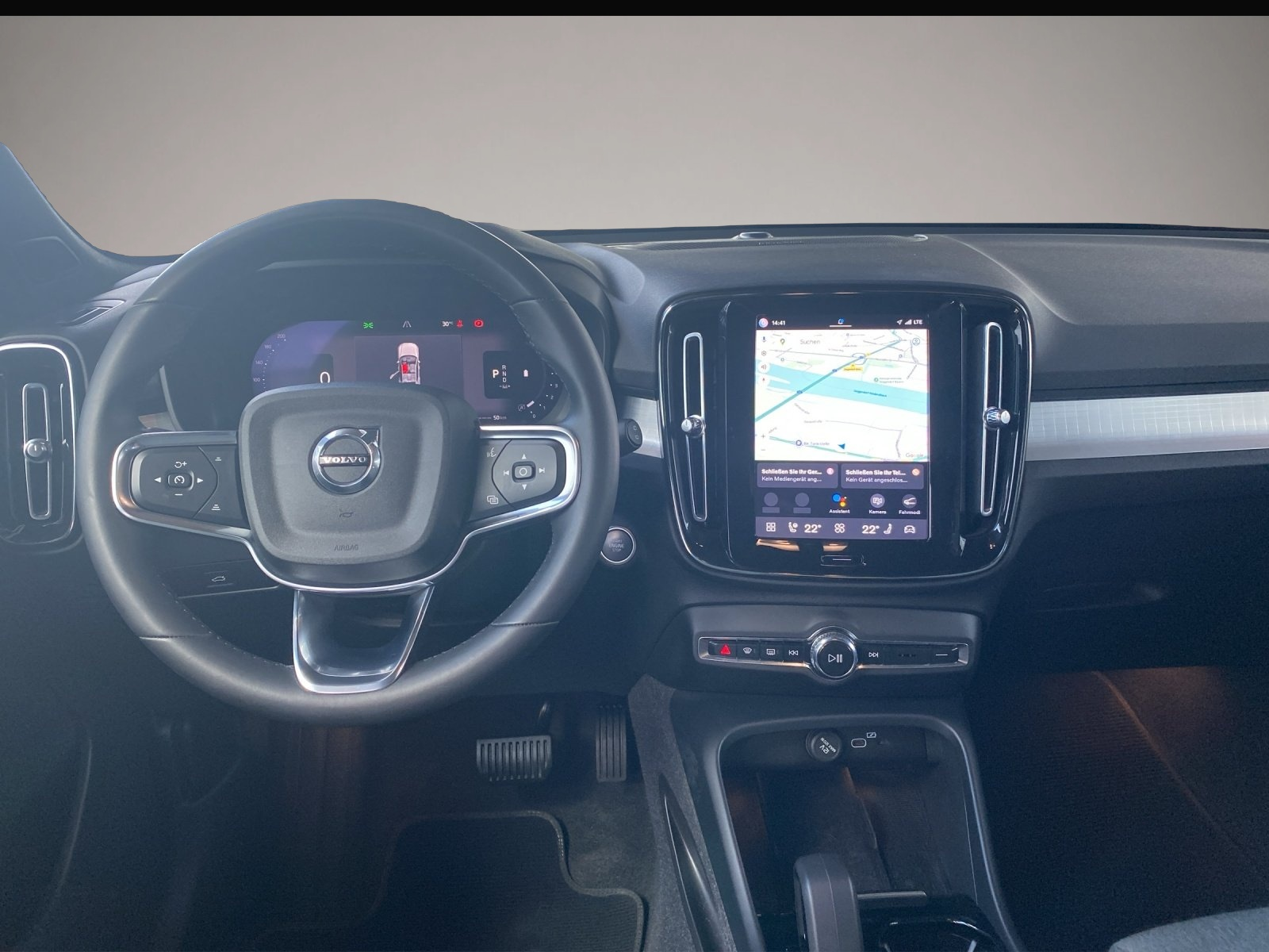 Bild 8 Volvo XC40 B4 Plus Dark AHK*LED*Navi*SHZ*Winterp.*Kam.