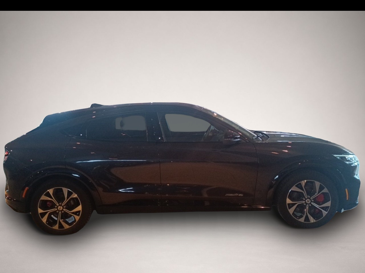 Fotografie 7 des Ford Mustang MACH-E AWD - BATTERIE STANDARD RANGE