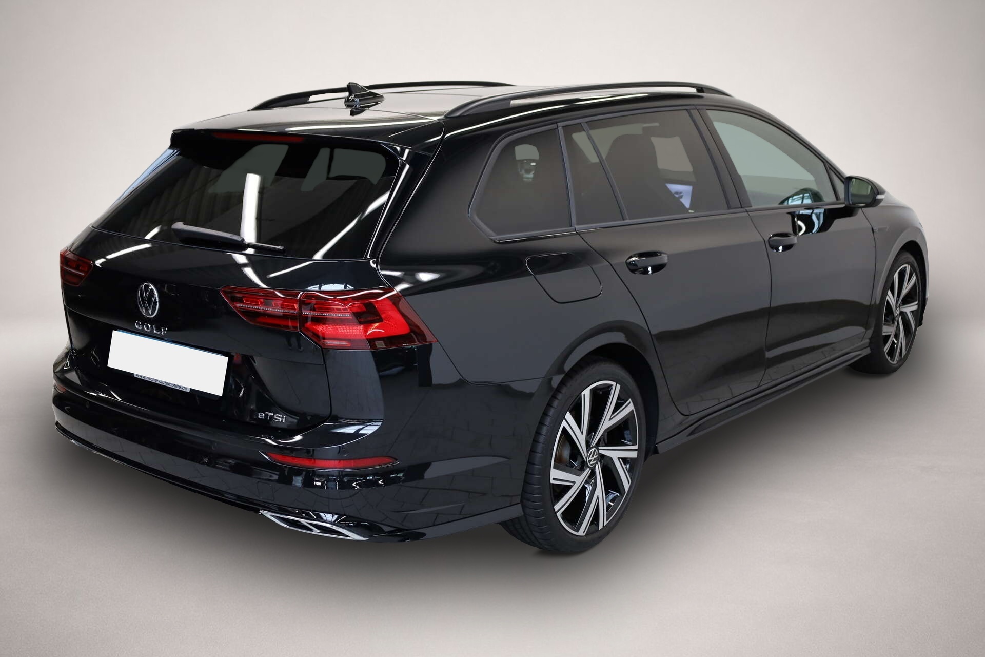 Bild 3 Volkswagen Golf Variant 1.5 eTSI R-Line