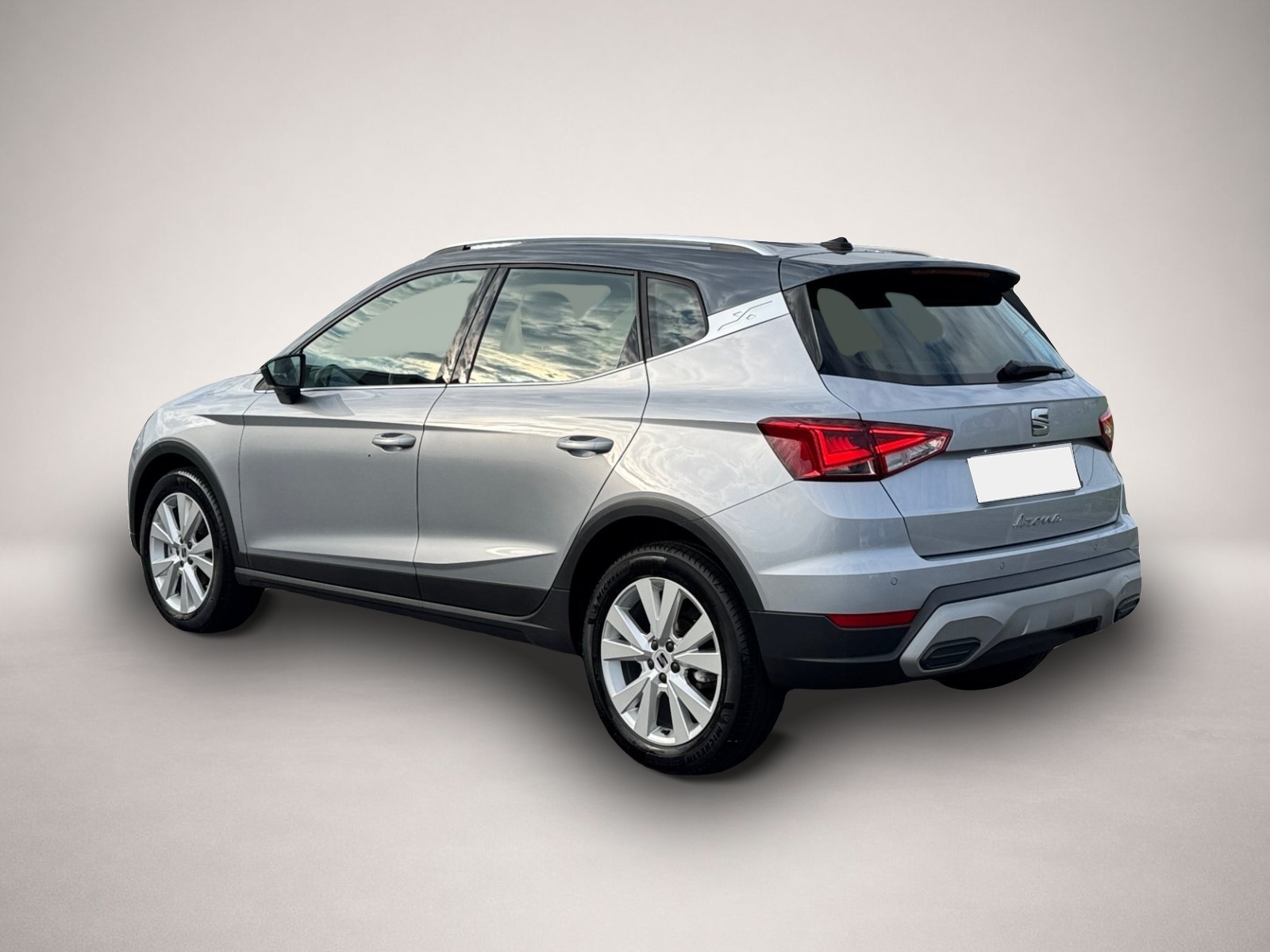 Fotografie des Seat Arona Xperience TSI DSG|KEYLESS|VOLL-LED|APP-CON