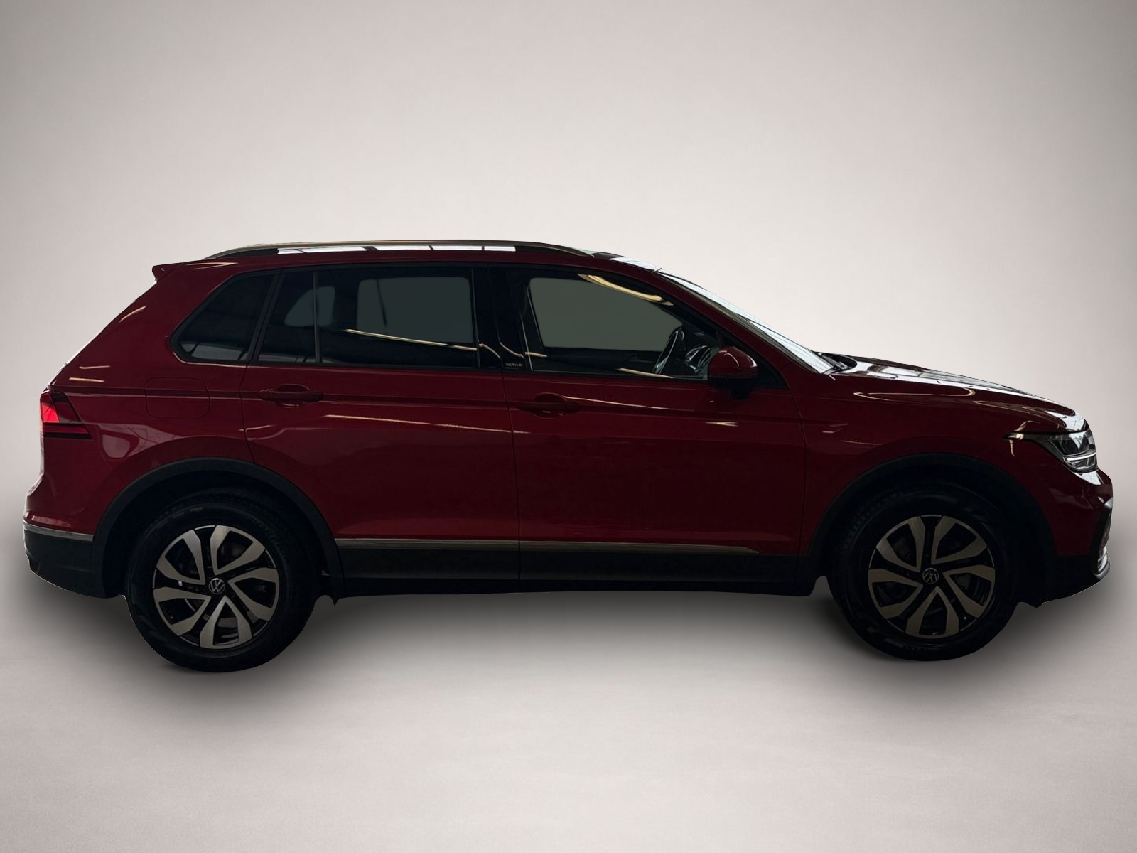 Bild 6 Volkswagen Tiguan 1.5 TSI DSG Active *AHK*LED*Navi*