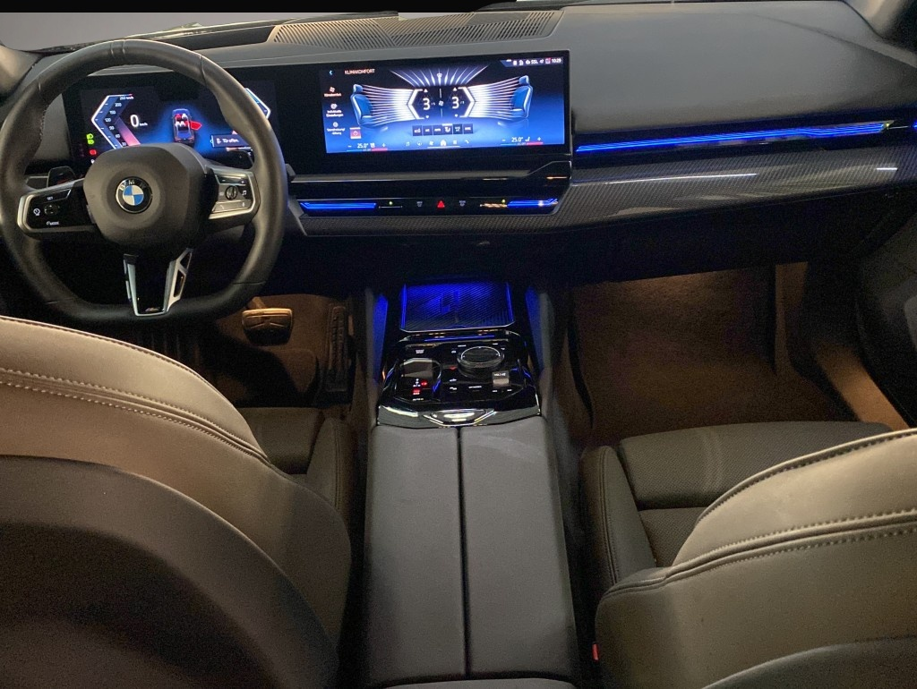 Fotografie 3 des BMW 520 iA M Sport*UPE 80.000¤*Standheizung*AHK