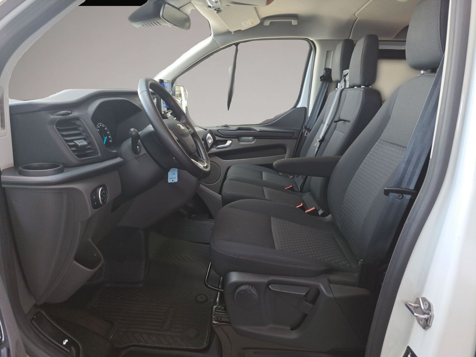 Fotografie 5 des Ford Transit Custom Kombi 320 L1 Autom. Trend