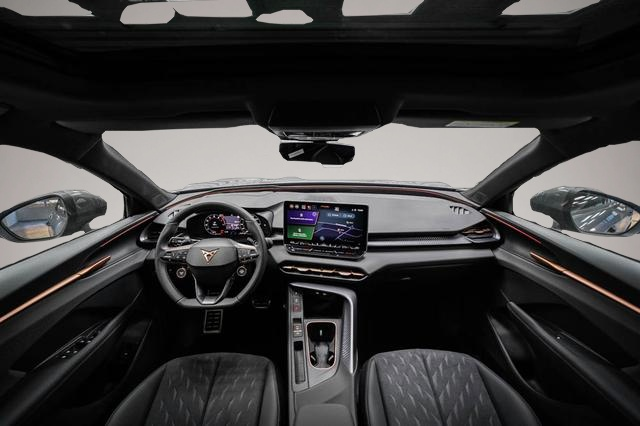 Bild 3 Cupra Terramar 2,0 TSI DSG 4x4 VZ - LAGER 195 kW (265.