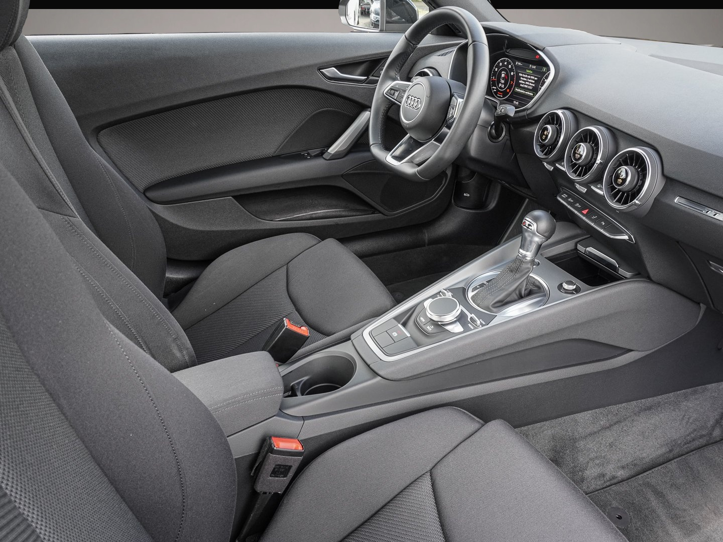 Bild 6 Audi quattro TT Coupé 40 TFSI quattro S tronic