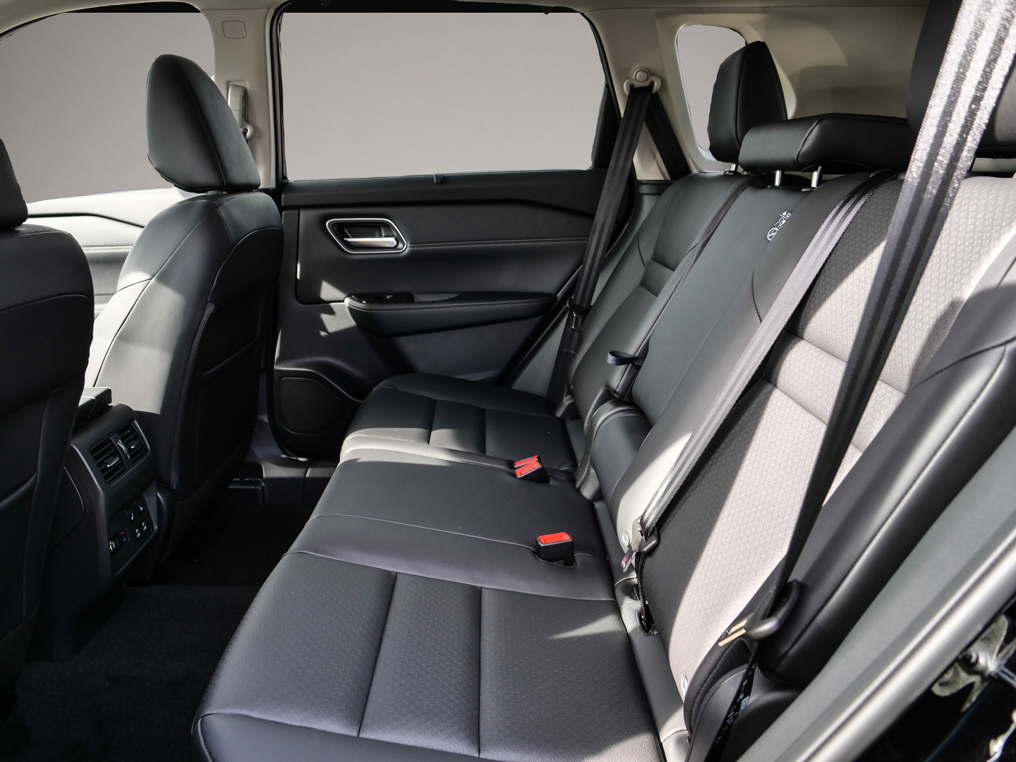 Bild 6 Nissan X-Trail Tekna 1.5 VC-T e-POWER 204PS 4x2 20'' HU