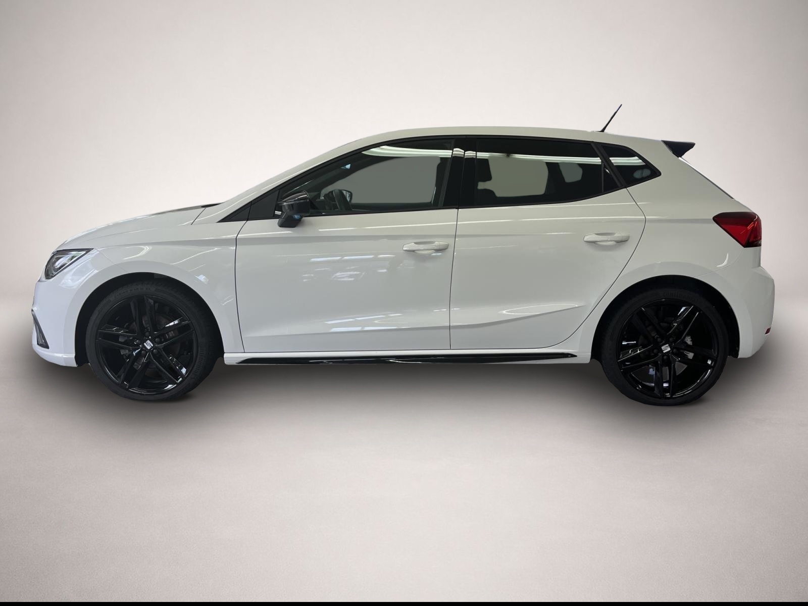 Bild 3 Seat Ibiza 1.0 TSI DSG AB171EUR FR NAVI DAB PDC SHZ 1