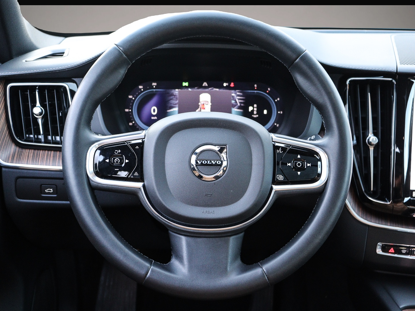 Bild 5 Volvo XC60 Ultimate Bright AWD HUD AD StandHZG Digital