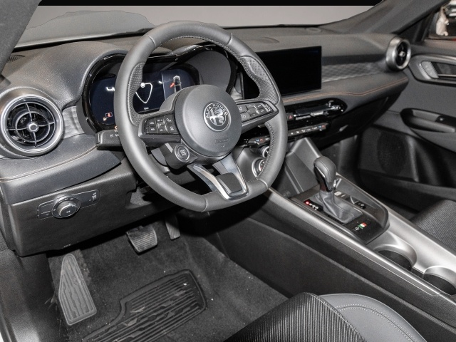 Fotografie 4 des Alfa Romeo Tonale Ti Mild Hybrid Navi WINTERPAKET digitales