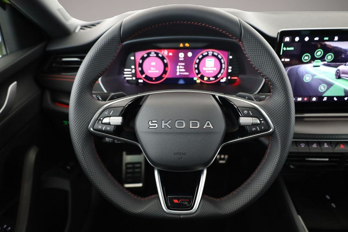 Bild 6 Skoda Octavia Combi RS 2.0 TSI DSG, Pano, Standheizung
