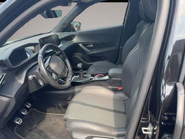 Bild 7 Peugeot 2008 PureTech 130 1.2