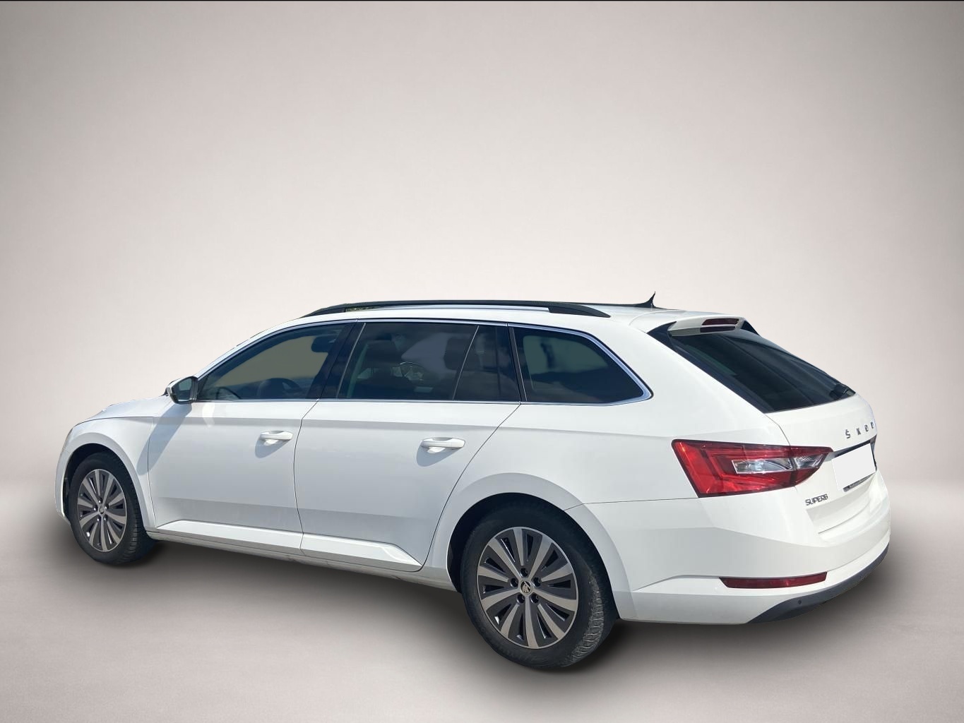 Bild 3 Skoda Superb Combi iV 1.4 TSI DSG STANDHEIZUNG+SMART-L