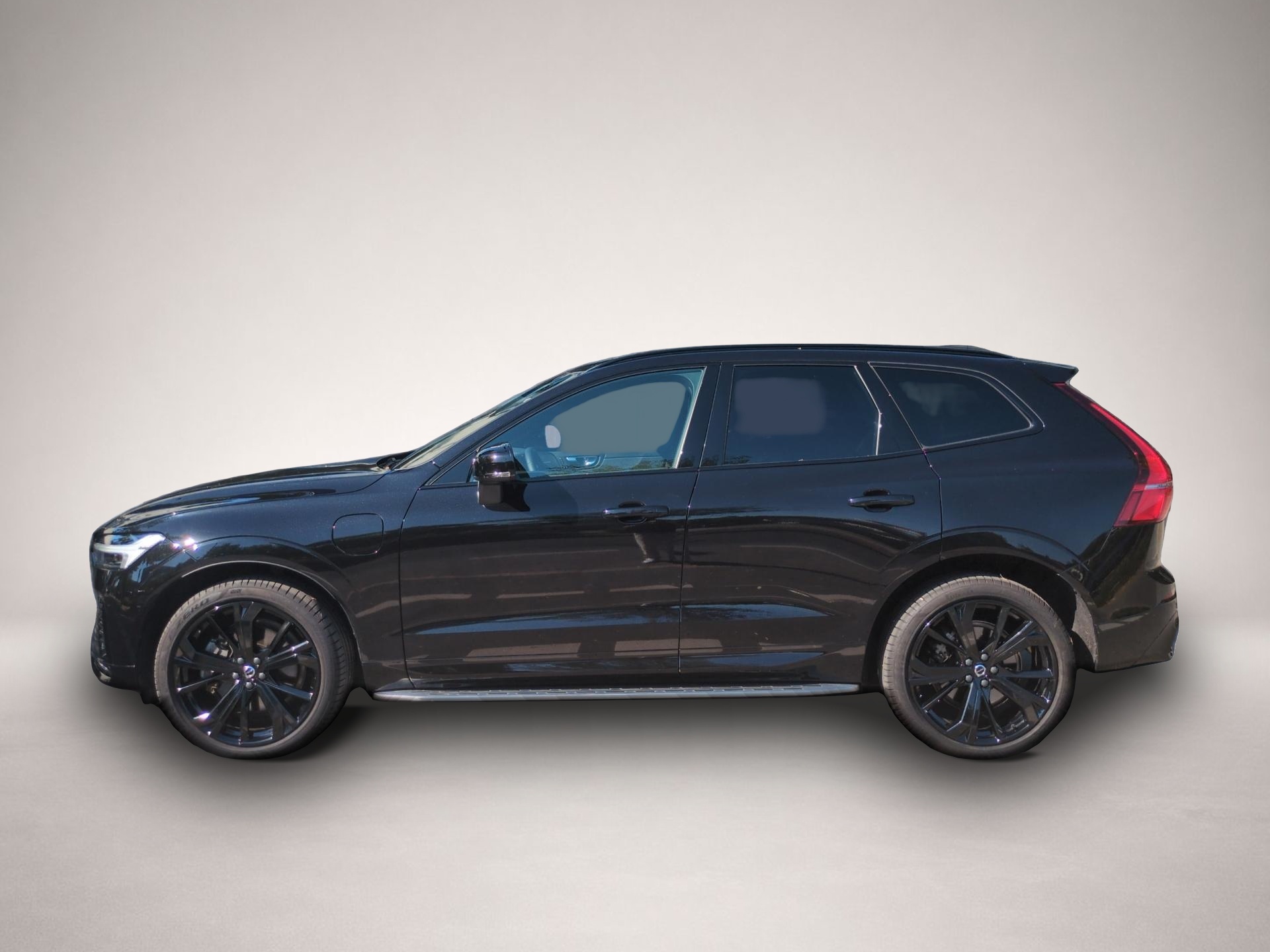 Bild 6 Volvo XC60 XC 60 Plus Black Edition Recharge Plug-In Hybrid