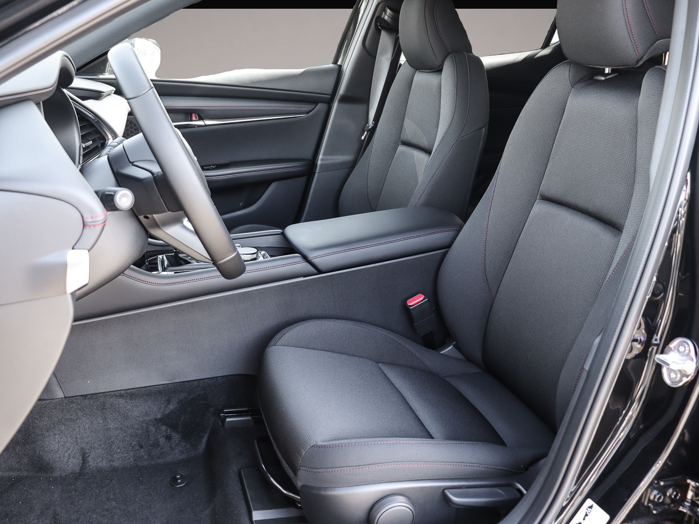 Bild 6 Mazda 3 Homura 2.5L e-SKYACTIV G 140PS 6AT FWD