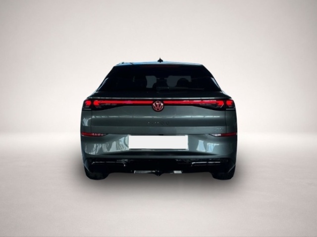 Fotografie 6 des Volkswagen T-Roc 1.5 eTSI R-Line Navi AHK IQ-Light Kamera A