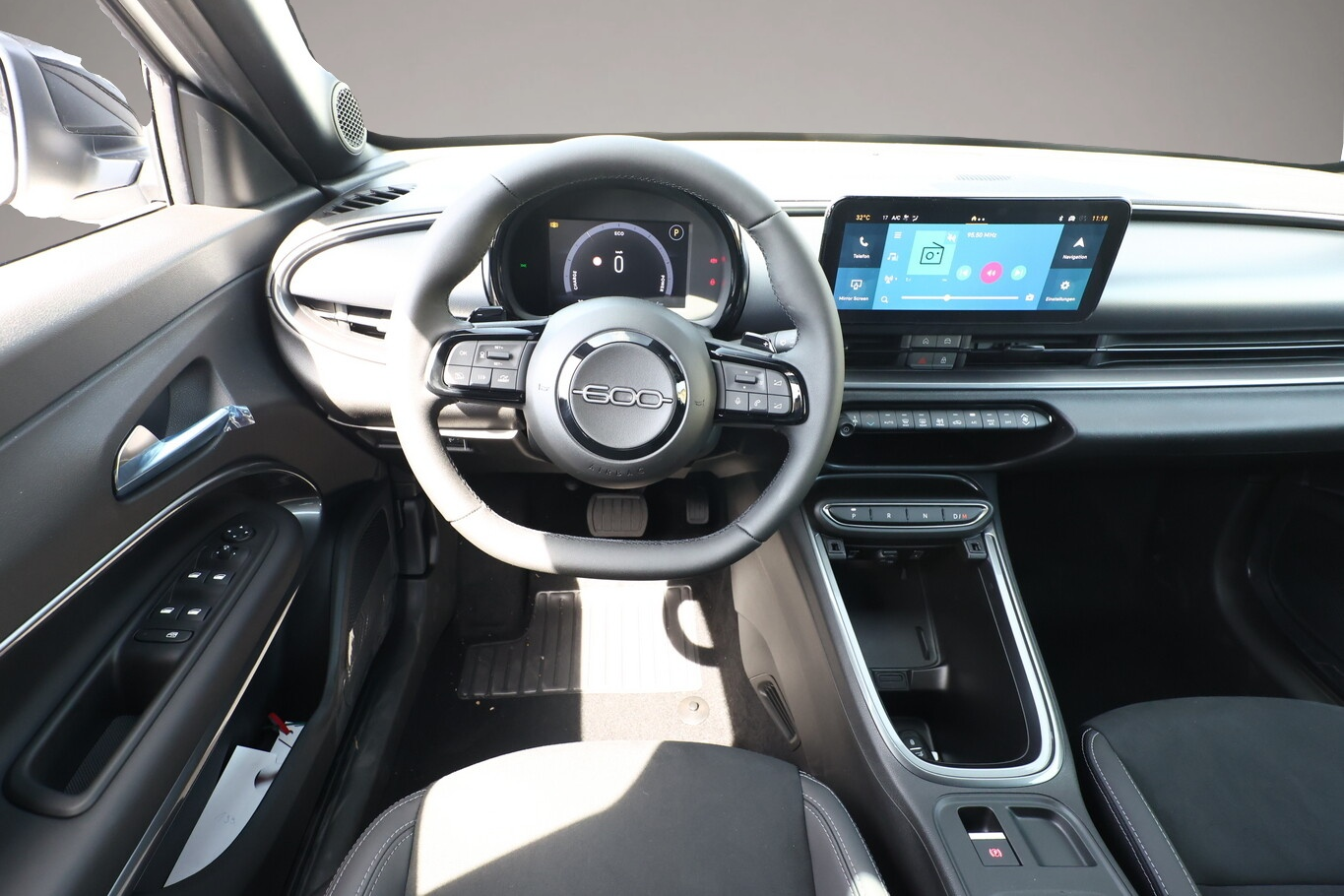 Bild 6 Fiat 600 Hybrid Sport SHZ ACC Kam Keyl PDC PrivG Bi-C