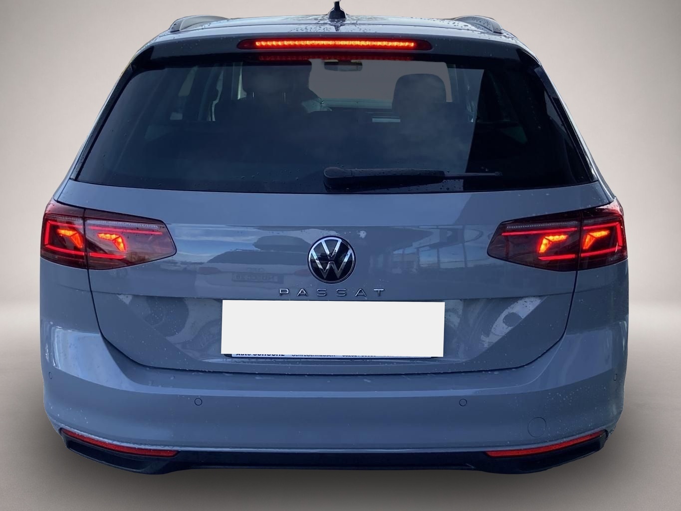 Bild 4 Volkswagen Passat Variant 2.0 TDI DSG Business AHK+APP-CONN