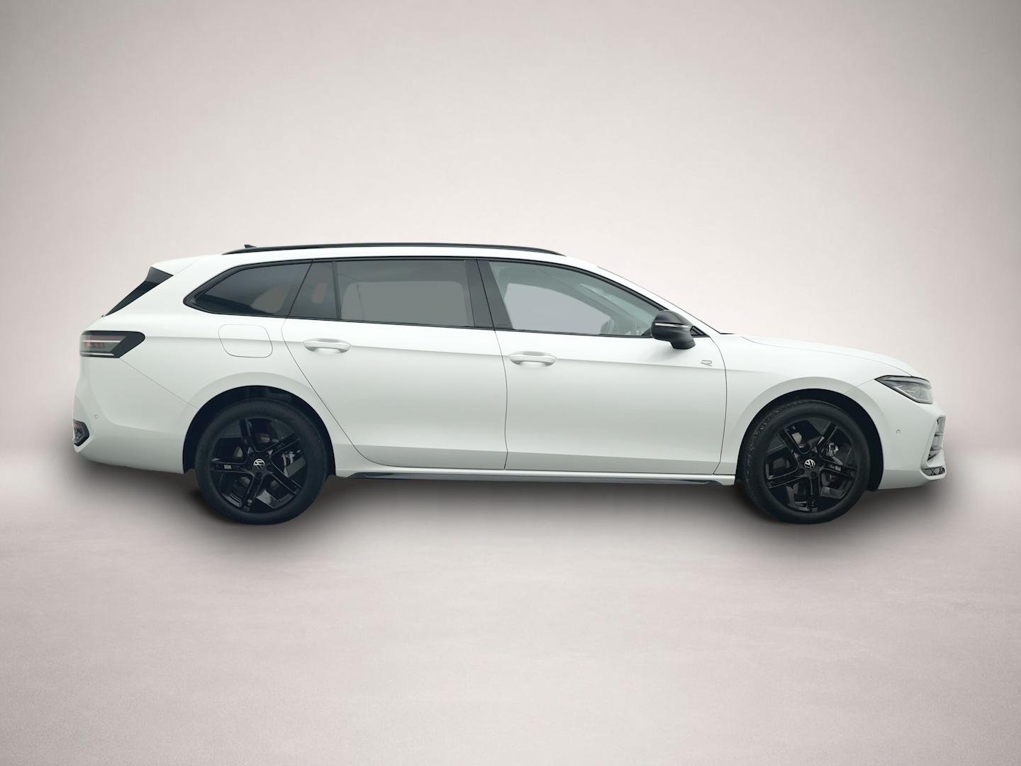 Bild 6 Volkswagen Passat 1.5 TSI eHybrid DSG R-Line BLACK-STYLE AH