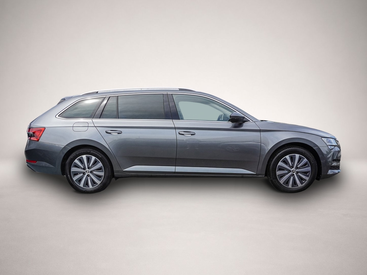 Fotografie 4 des Skoda Superb Combi 2.0 TDI DSG Style EL.HECK ELSITZ FL