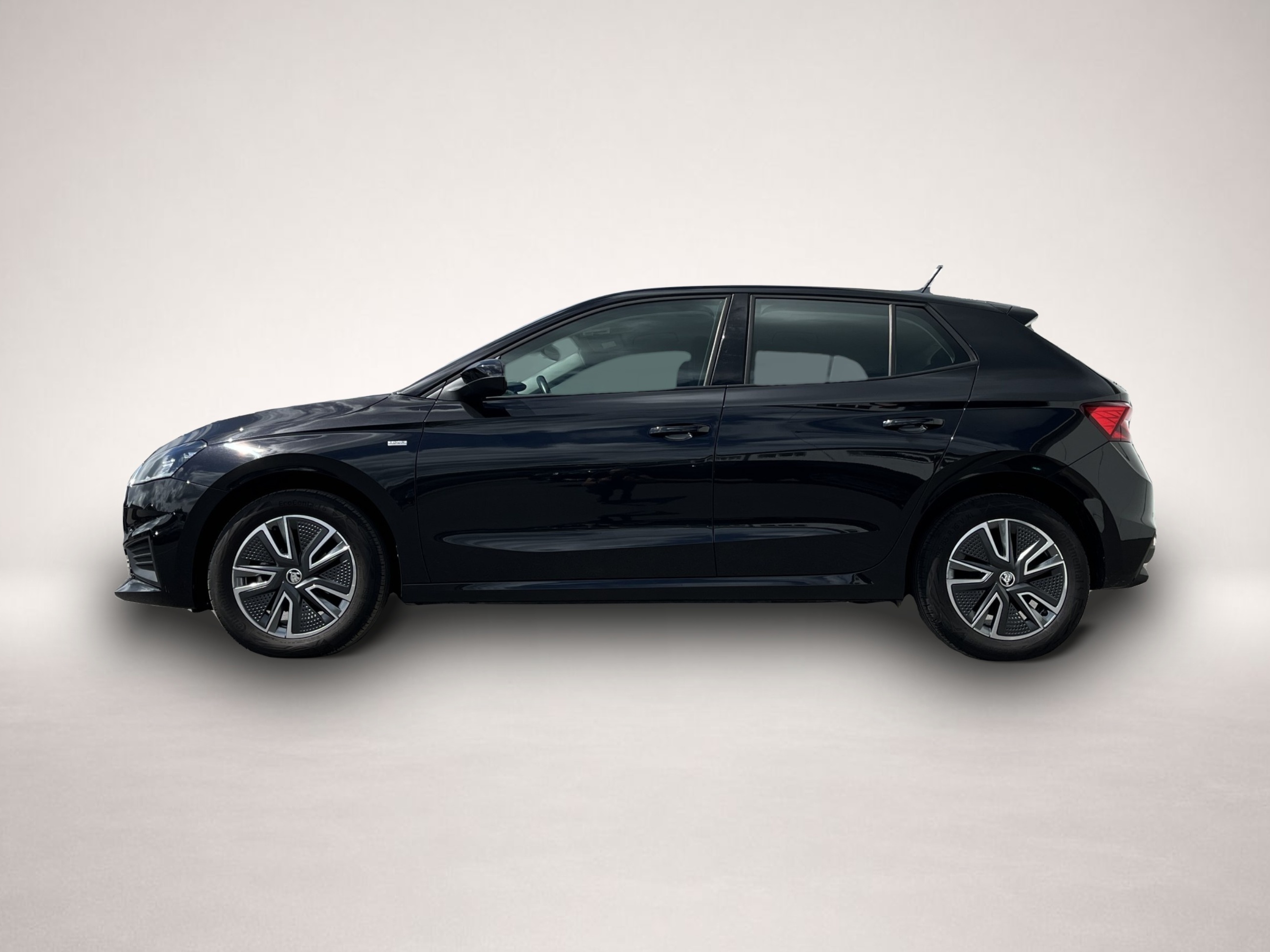 Fotografie Skoda Fabia 1.0 TSI Ambition Tour Navi LED PDC SHZ DAB