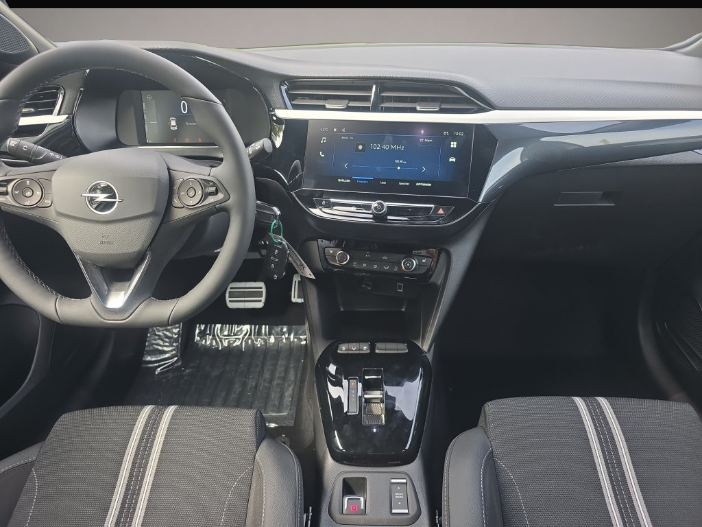 Fotografie des Opel Corsa F MHEV GS Automatik ACC Winter 2xPDC KAM