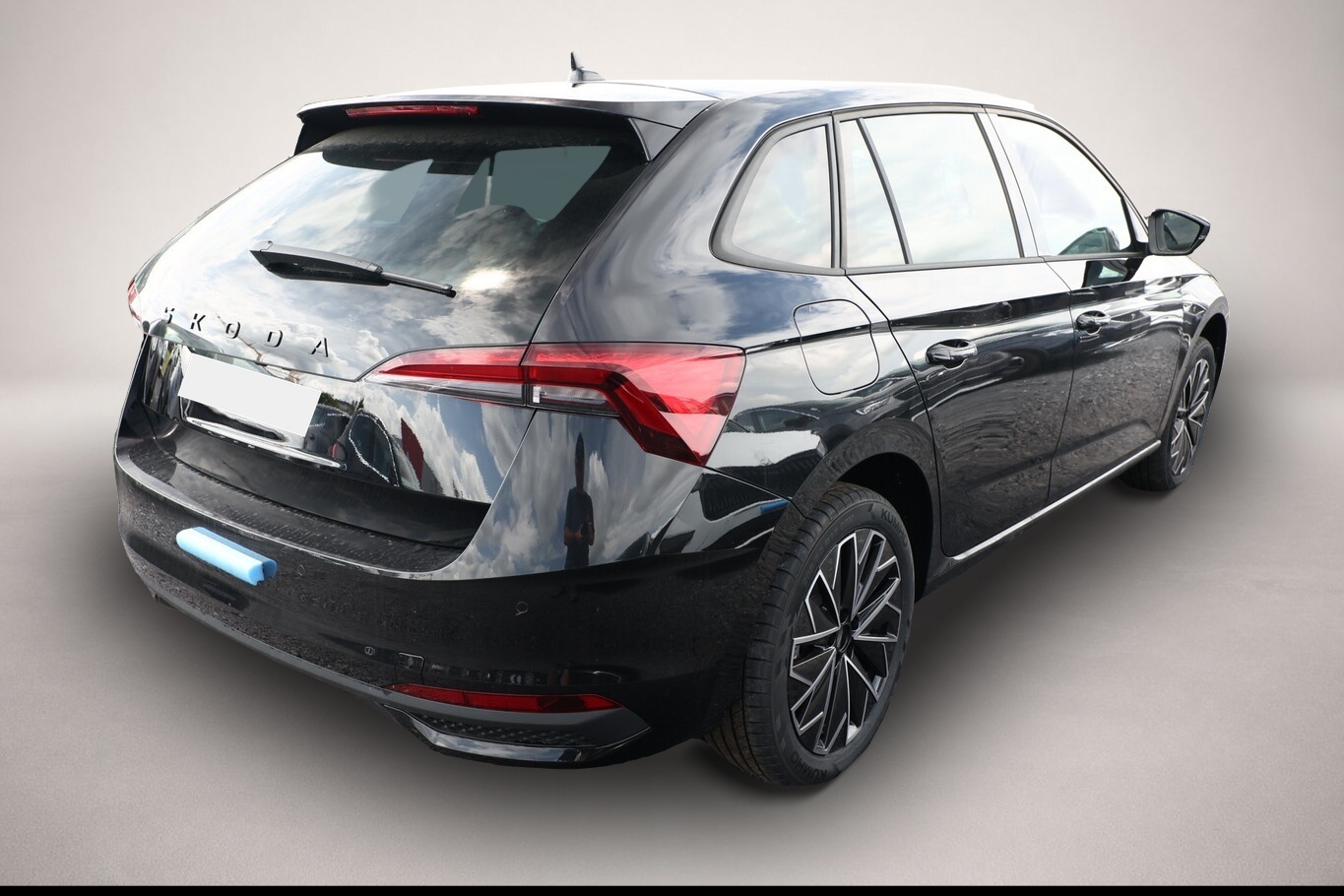 Bild 3 Skoda Scala DSG Dynamic ACC SideA Kam Kessy SHZ SunS