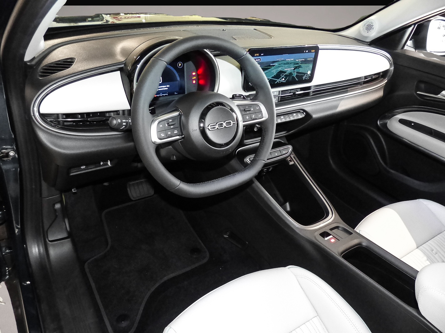 Bild 4 Fiat 600 La Prima Hybrid DCT Navi Massage Sitz LED