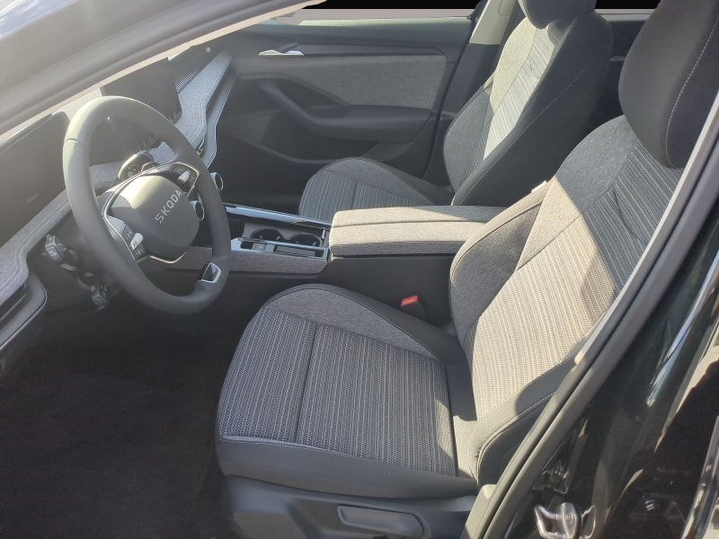 Bild 4 Skoda Superb Combi 2.0 TDI DSG Selection AHK+RFK+SHZ+L
